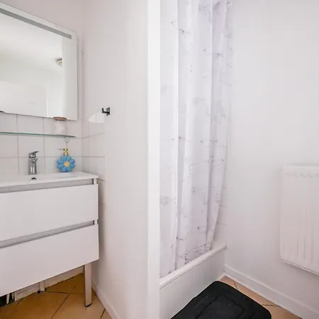 Cozy Family House 2 Bedrooms Free Parking