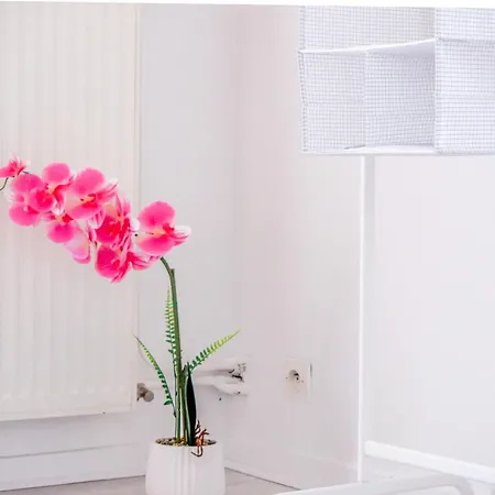 Cozy Family House 2 Bedrooms Free Parking דירה *