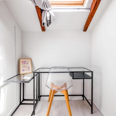 Cozy Family House 2 Bedrooms Free Parking